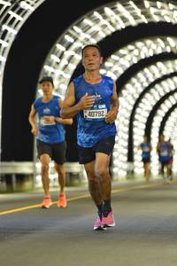 BIB: 40792
                            <button type="button" onclick="openModal(19851214)" class="btn btn-primary btn-sm float-right btn-popup" data-toggle="modal" data-target=".modal-high-quality">
                        <i class="fas fa-shopping-cart"></i> Add to Cart
                    </button>
                                            <button type="button" onclick="isThisMe(19851214, true)" class="btn btn-success btn-sm float-right btn-popup btn-isme hidden" data-toggle="tooltip" data-placement="bottom" title="นี่คือรูปของคุณใช่ไหม คลิกที่นี่เพื่อเอาเข้าอัลบั้ม">
                        <i class="fas fa-plus"></i> Add to album
                    </button>
                    <button type="button" onclick="isThisMe(19851214, false)" class="btn btn-warning btn-sm float-right btn-popup btn-isnotme hidden">
                        <i class="fas fa-ban"></i> Remove from album
                    </button>